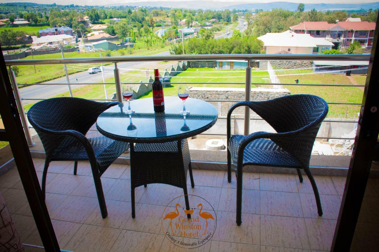 נקורו Grand Winston Hotel מראה חיצוני תמונה